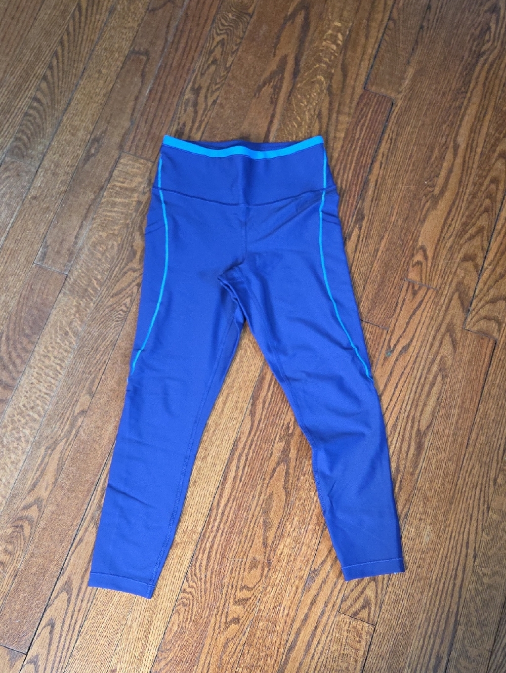 Blue Athletic Leggings with Contrast Trim